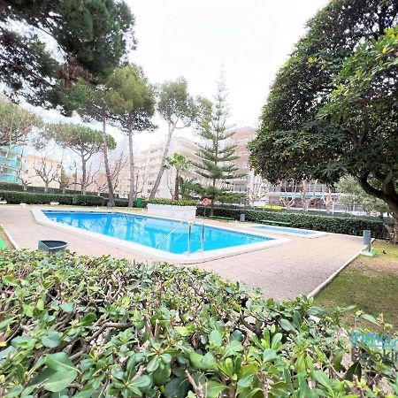 Sun Beach Gisamar Салоу Екстериор снимка