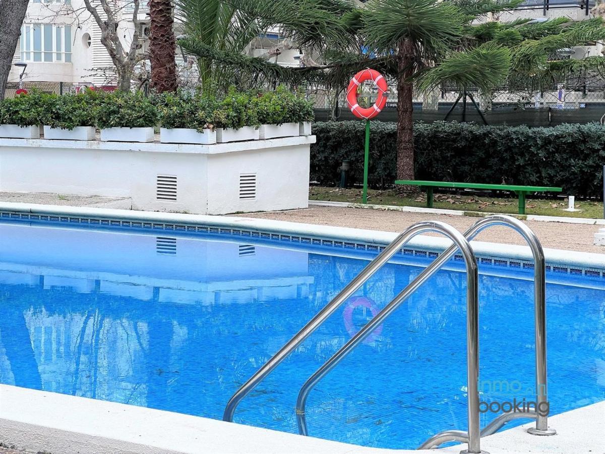 Sun Beach Gisamar Салоу Екстериор снимка