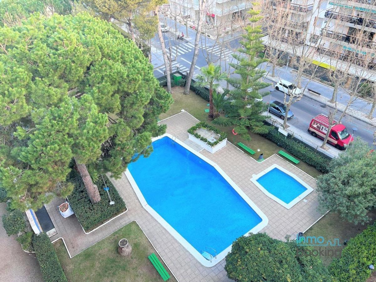 Sun Beach Gisamar Салоу Екстериор снимка