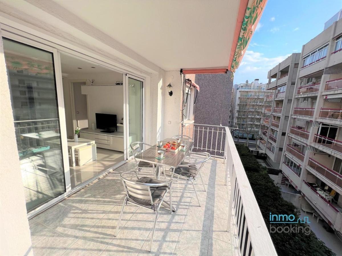 Sun Beach Gisamar Салоу Екстериор снимка