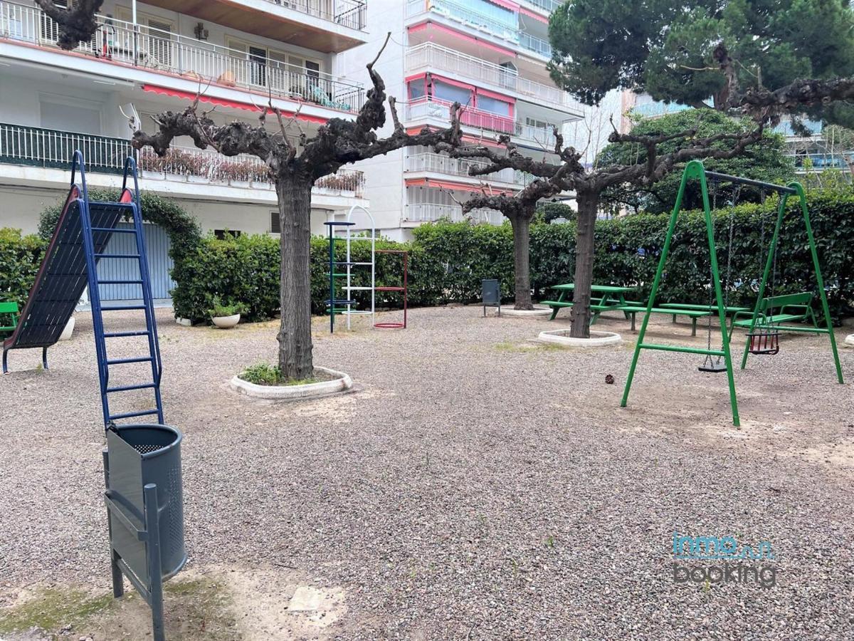 Sun Beach Gisamar Салоу Екстериор снимка